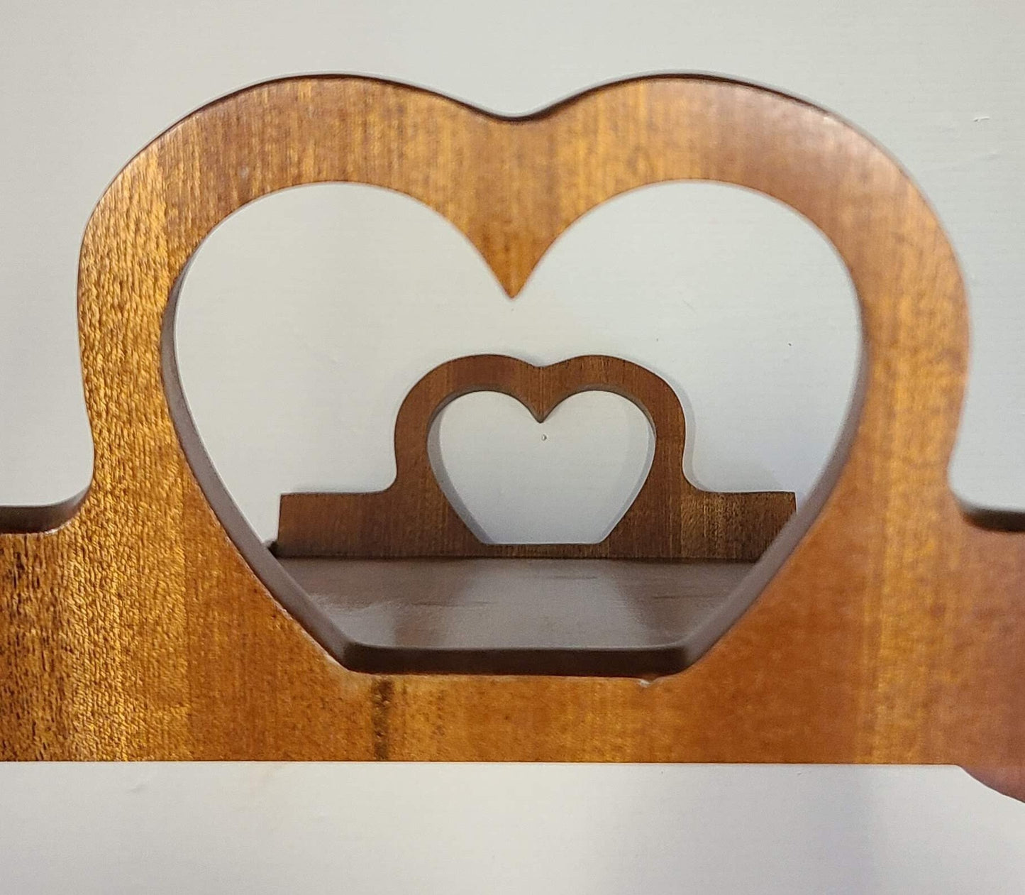 Heartwarming Sapele Serving Tray with Heart Handles | Handcrafted Wooden Breakfast Tray for Elegant Serving and Stylish Home Décor